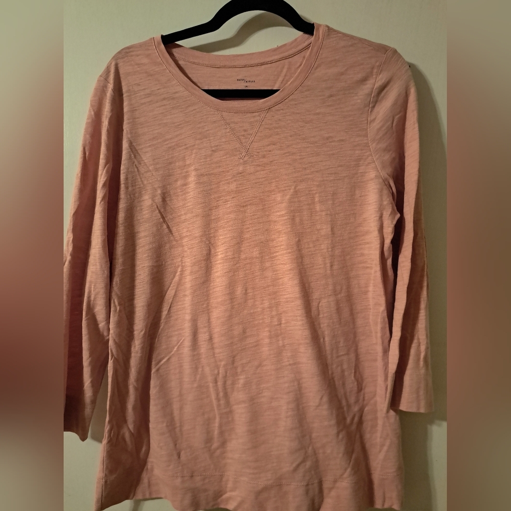 Daily Ritual Women's Blush Tee,EUC with 3/4 sleeves, lightweight, light pinkish